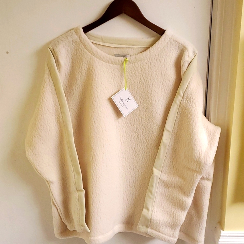 Dudley Stephens NWT Alden Crewneck in Sherpa fleece size XXL